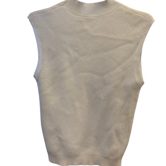 Zara - Picture 2 of 2